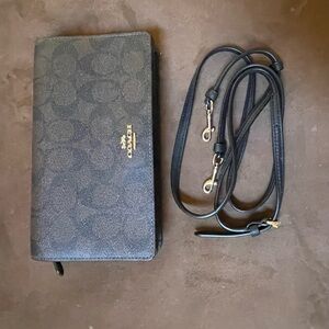 Coach clutch/crossbody